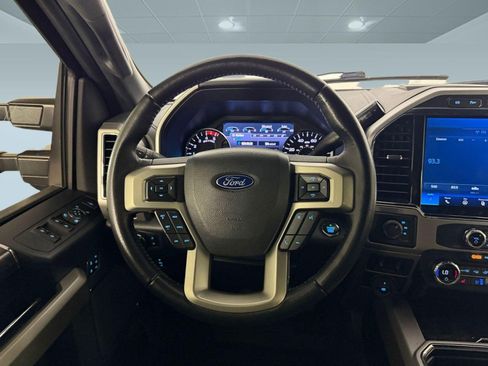 Used 2022 Ford F250 Lariat w/ Black Appearance Package image 22