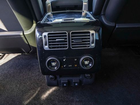 Used 2020 Land Rover Range Rover Long Wheelbase HSE image 56