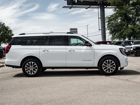 Used 2025 Ford Expedition Max Platinum AWD/4WD image 4