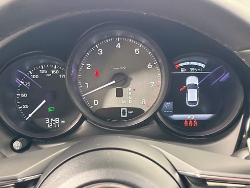 Certified 2026 Porsche Macan S AWD/4WD image 40