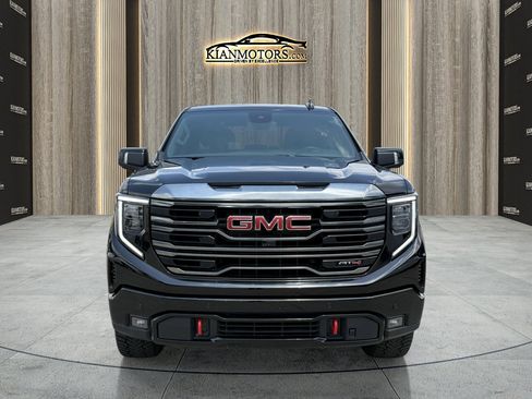 Used 2024 GMC Sierra 1500 AT4 image 2