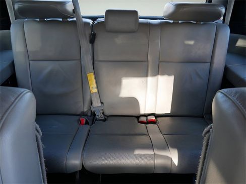 Used 2017 Toyota Sequoia Platinum image 16