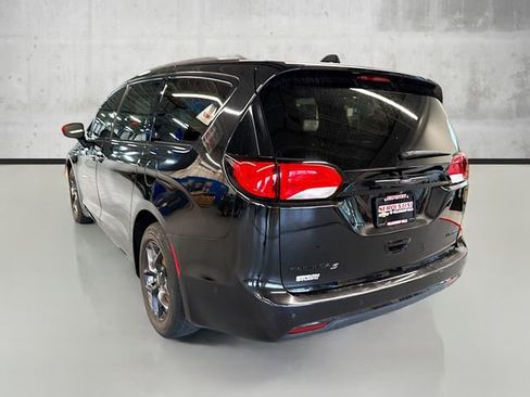 Used 2019 Chrysler Pacifica Limited w/ Advanced Safetytec Group image 7