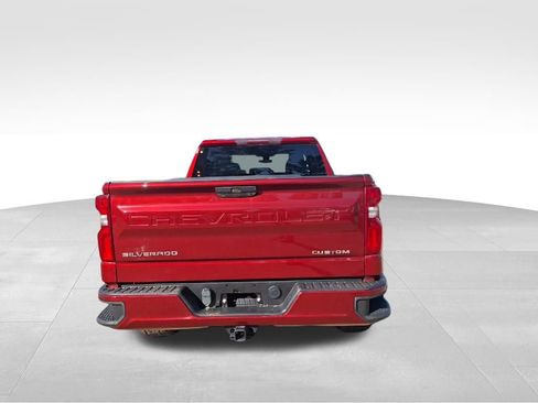 Used 2022 Chevrolet Silverado 1500 Custom w/ Safety Confidence Package image 4
