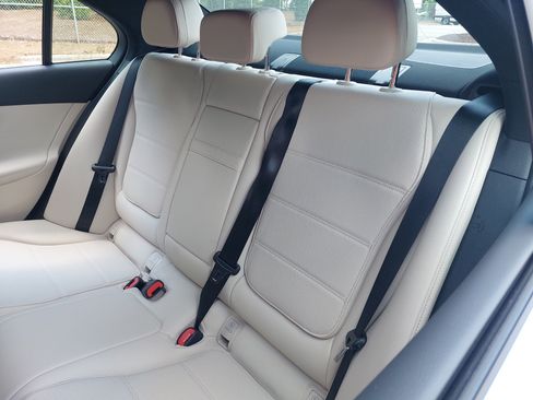 Used 2025 Mercedes-Benz C 300 Sedan image 16