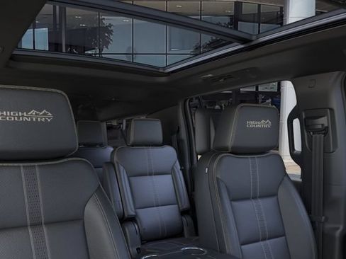 New 2026 Chevrolet Suburban High Country AWD/4WD image 24