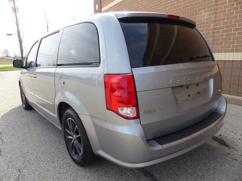 Used 2017 Dodge Grand Caravan GT image 5