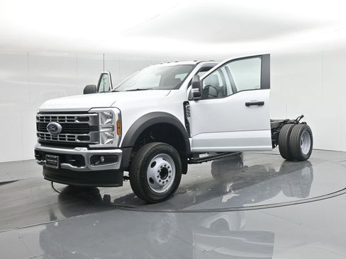 New 2025 Ford F550 XL image 23