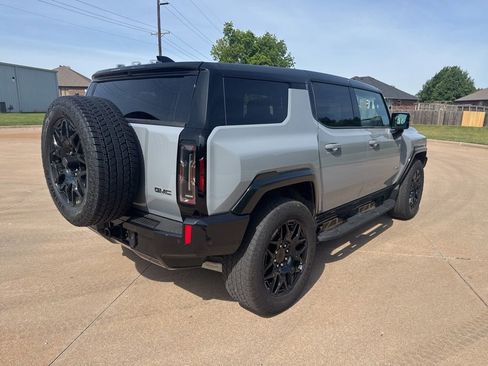Used 2024 GMC Hummer EV 2X AWD/4WD image 5