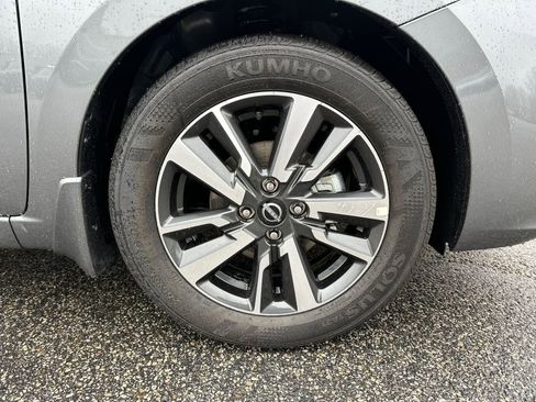 New 2025 Nissan Kicks SR image 12