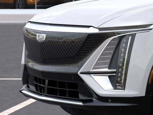 New 2025 Cadillac Lyriq Luxury image 13