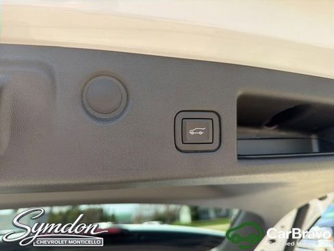 Certified 2024 Chevrolet Equinox LT w/ LPO, Floor Liner Package AWD/4WD image 19