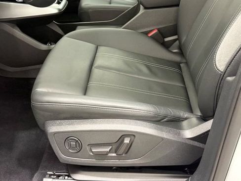Used 2023 Audi Q4 e-tron Premium Plus w/ Premium Plus AWD/4WD image 20