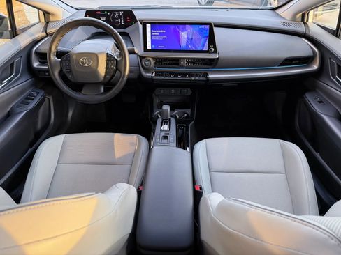 Used 2023 Toyota Prius XLE FWD image 51