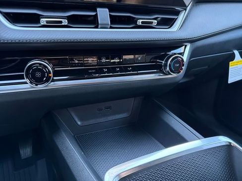 New 2026 Chevrolet Equinox LT w/ Midnight Edition image 30