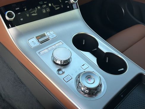 New 2026 Genesis GV70 2.5T Advanced AWD/4WD image 31