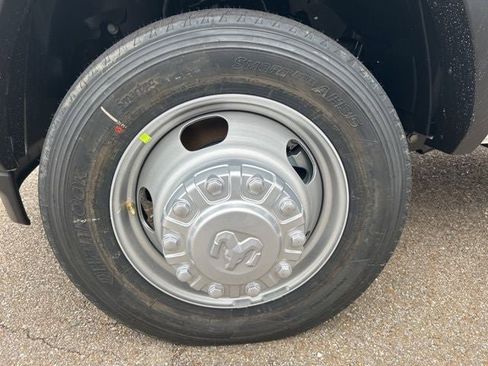 New 2026 RAM 5500 Tradesman w/ Chrome Appearance Group image 4