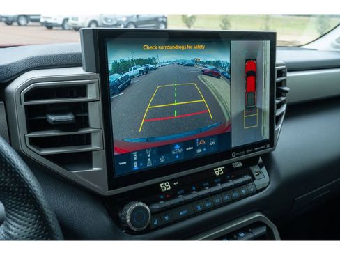 Used 2022 Toyota Tundra Limited image 21