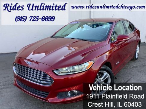 Used 2015 Ford Fusion SE image 2