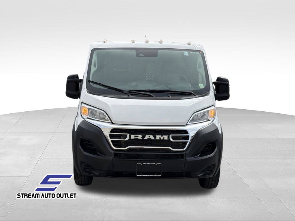 Used 2025 RAM ProMaster 2500 w/ U-Haul Equipment Group FWD image 2