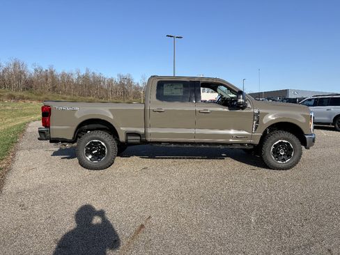 New 2026 Ford F250 Lariat w/ Tremor Off-Road Package image 6
