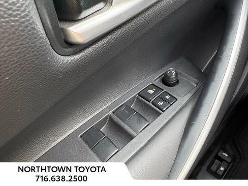 Used 2024 Toyota Corolla SE FWD image 23