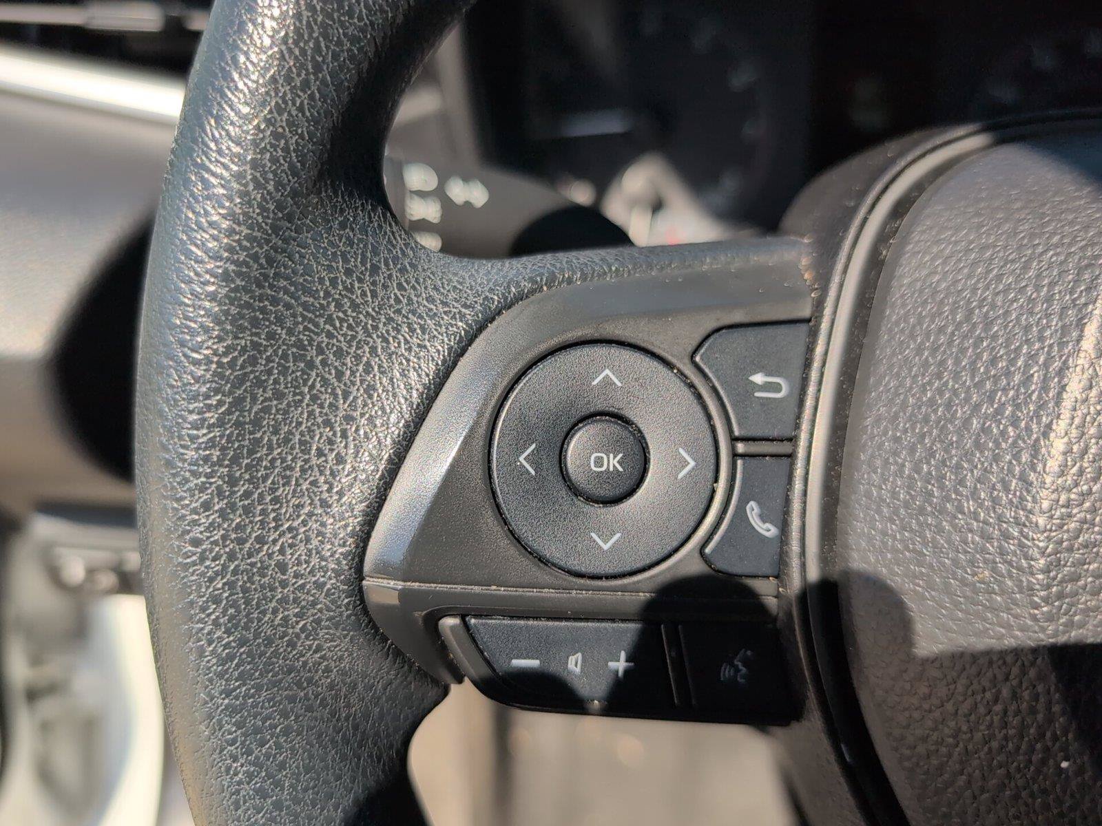 Used 2024 Toyota Corolla LE FWD image 33