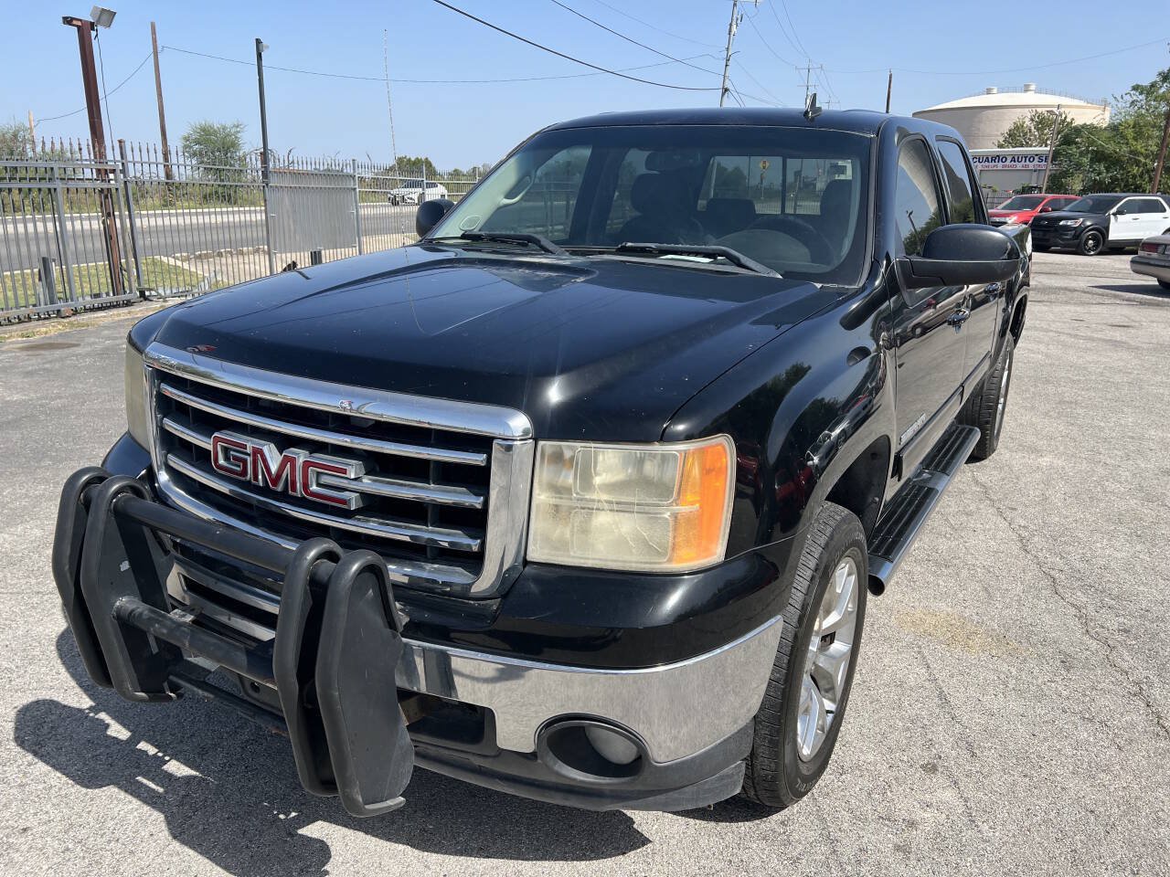 Used 2012 GMC Sierra 1500 SLT w/ SLT Convenience Package AWD/4WD image 3