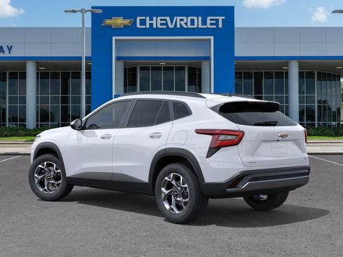 New 2026 Chevrolet Trax LT FWD image 3