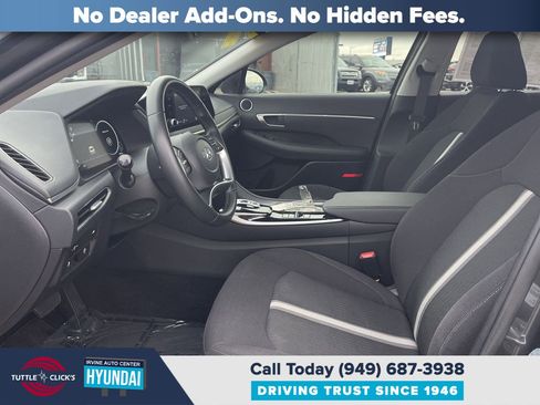 Certified 2022 Hyundai Sonata SEL w/ Convenience Package FWD image 17