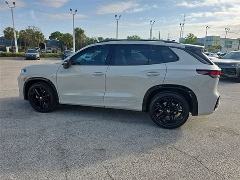 New 2026 Volkswagen Tiguan SE R-Line FWD image 4