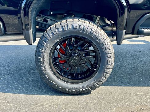 New 2026 GMC Sierra 3500 Denali w/ Denali Reserve Package AWD/4WD image 32