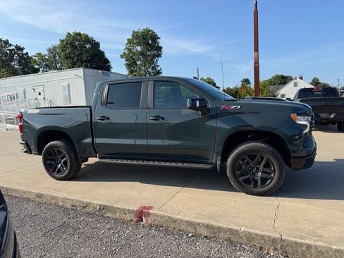 Used 2025 Chevrolet Silverado 1500 LT Trail Boss w/ LT Trail Boss Premium Package AWD/4WD image 5