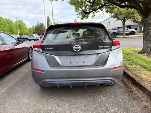 Used 2022 Nissan Leaf S FWD image 5