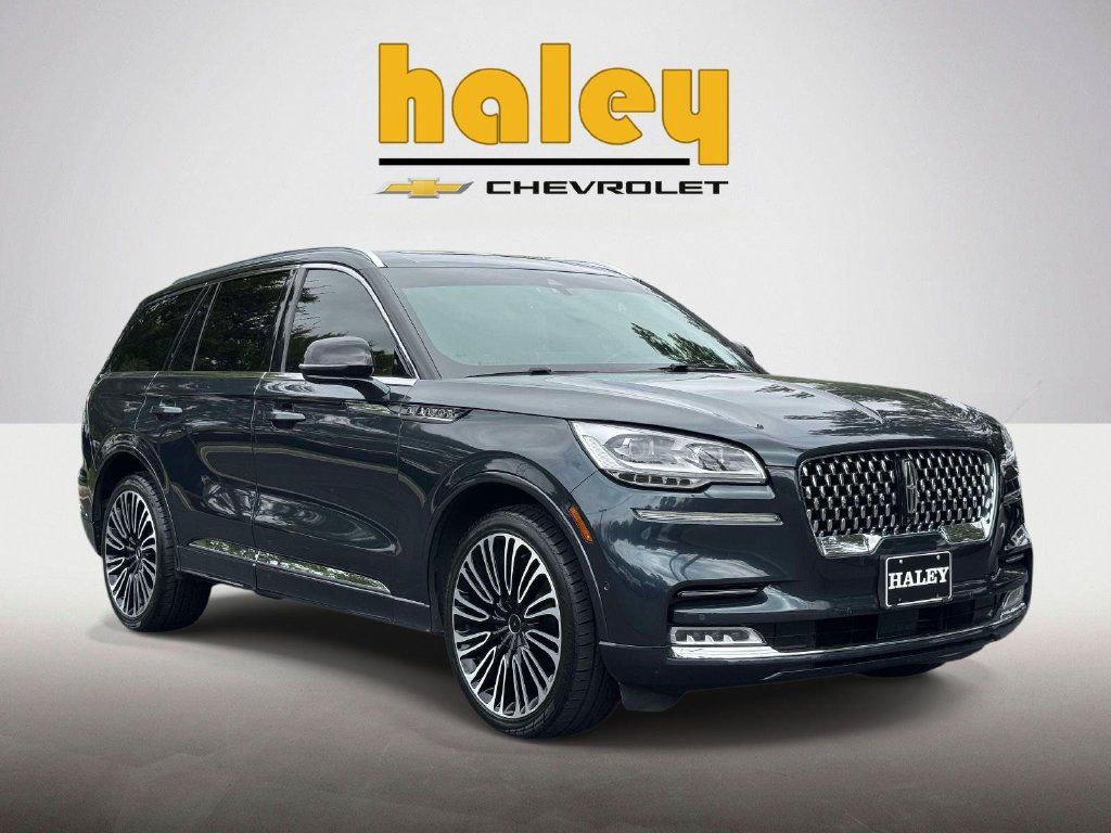 Used 2023 Lincoln Aviator Black Label w/ Dynamic Handling Package AWD/4WD image 1
