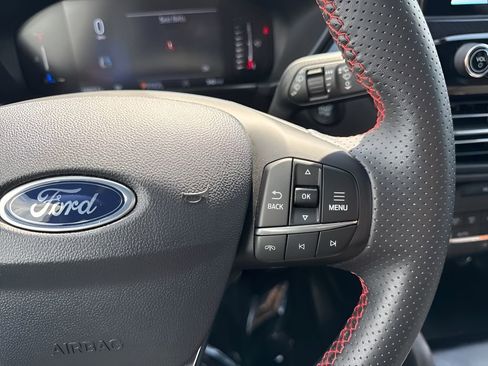 Used 2024 Ford Escape ST-Line image 14