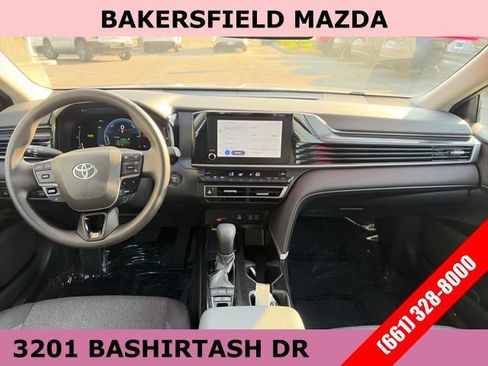 Used 2025 Toyota Camry LE image 12