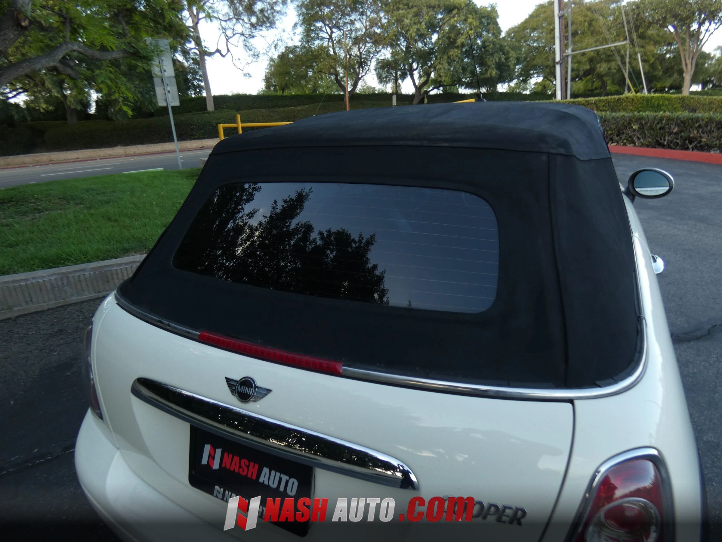Used 2015 MINI Cooper Convertible FWD image 60