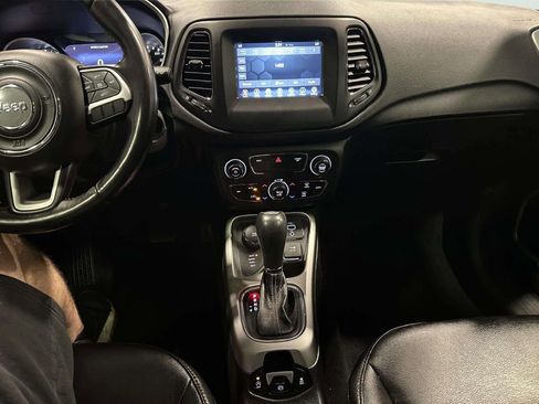 Used 2020 Jeep Compass Latitude w/ Popular Equipment Group AWD/4WD image 30
