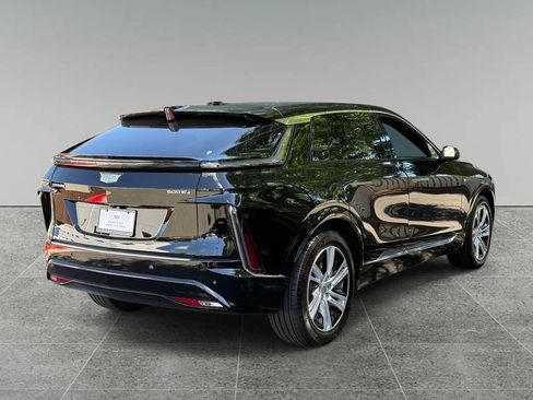 Used 2024 Cadillac Lyriq Tech w/ LPO, Floor Liner Package AWD/4WD image 10