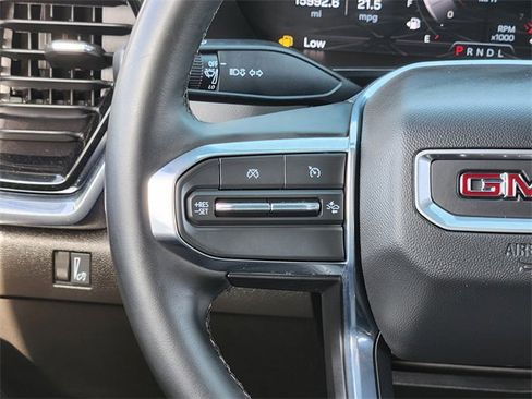 Used 2024 GMC Canyon Elevation image 27