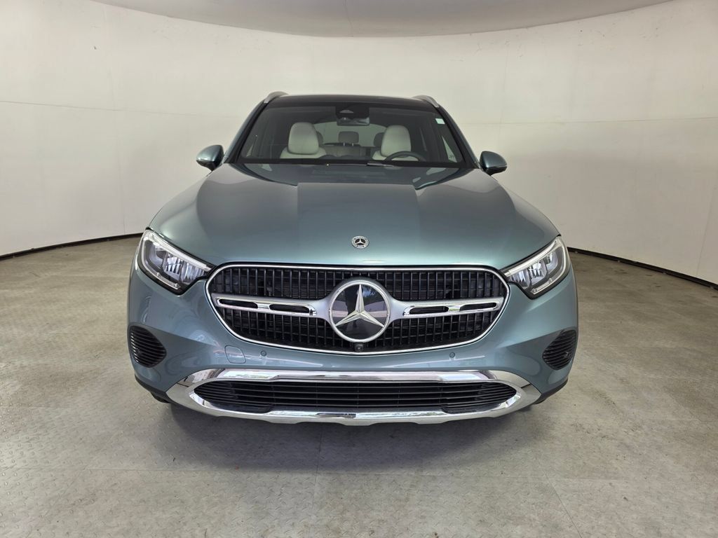 New 2027 Mercedes-Benz GLC 300 image 2
