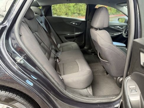 Used 2023 Chevrolet Malibu LT image 16