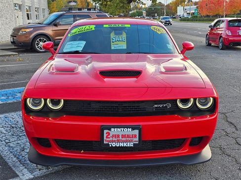 Used 2015 Dodge Challenger SRT Hellcat image 8