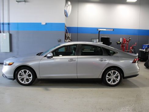 Certified 2023 Honda Accord LX image 13