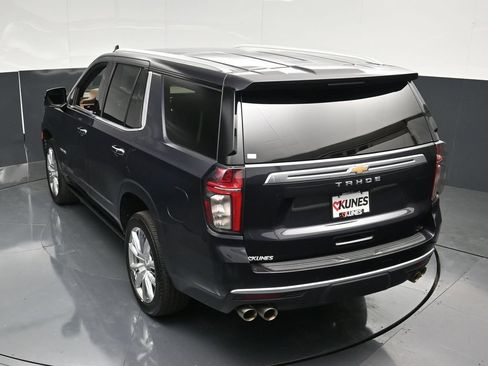 Used 2022 Chevrolet Tahoe High Country w/ Premium Package 2 AWD/4WD image 53