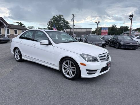 Used 2013 Mercedes-Benz C 300 4MATIC Sedan image 28