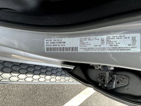 Used 2023 RAM 1500 Laramie AWD/4WD image 19