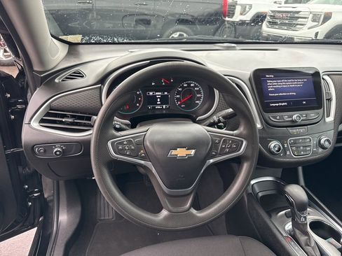 Used 2023 Chevrolet Malibu LT image 13