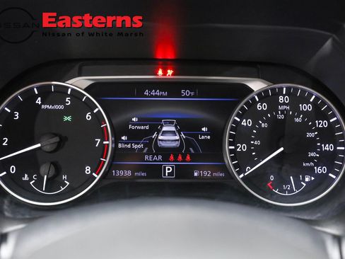 Used 2024 Nissan Sentra SR FWD image 17